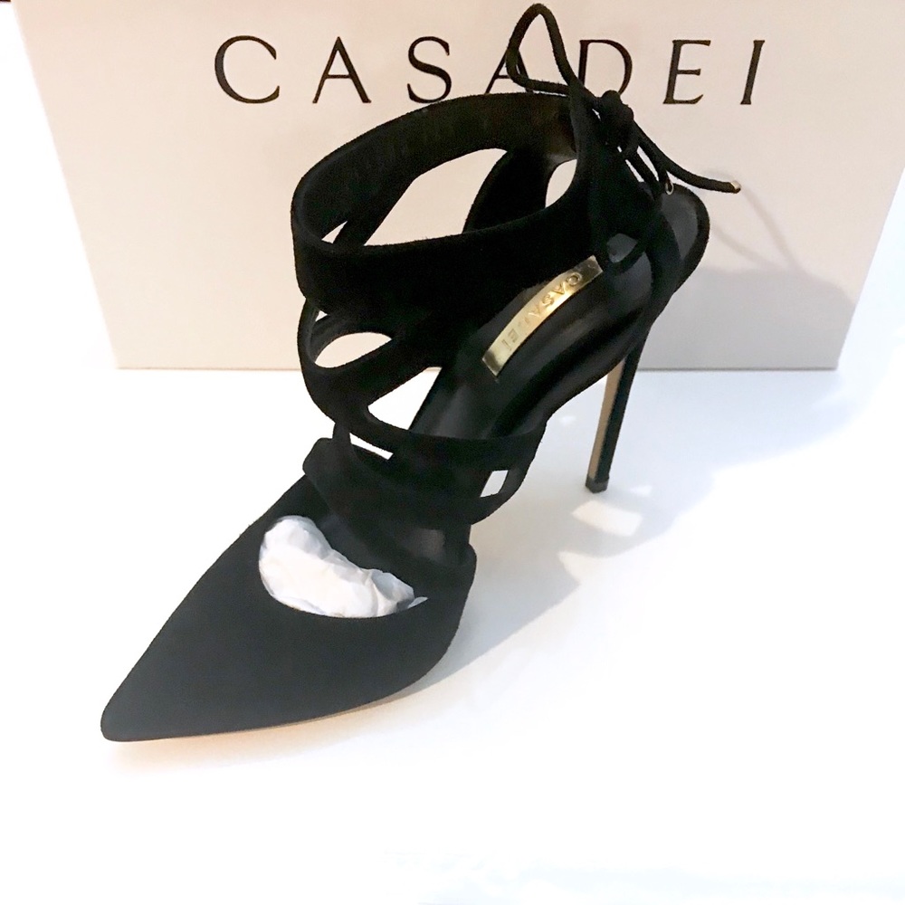 $1100 NWT Casadei queen suede black pumps 37